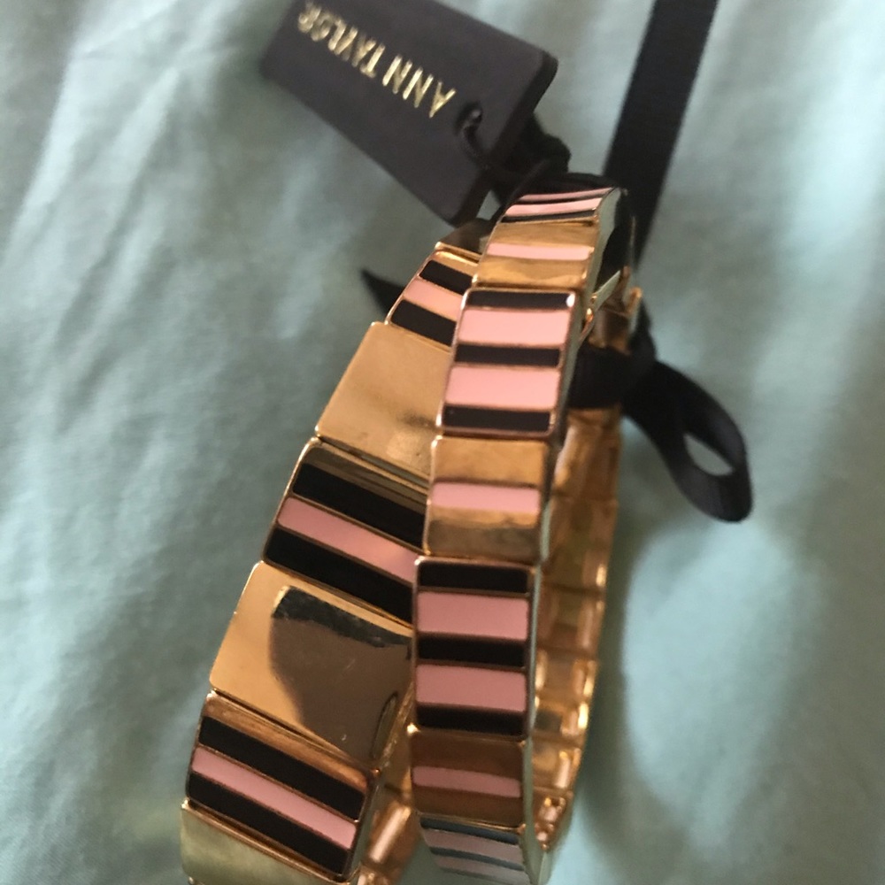 Never worn Ann Taylor stretch bracelet